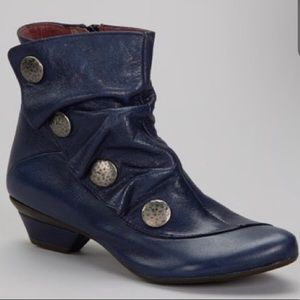 Black Leather Ankle Boots Ladies sz 10 EU41 made in SPAIN Goth byEric Michael NM